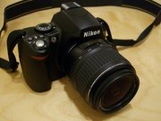 Nikon D40 + AF-S NIKKOR 18-55 mm