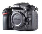 Продам Nikon D7100   объектив 50mm 1.4   рюкзак в подарок)!